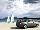 Volvo V50. 